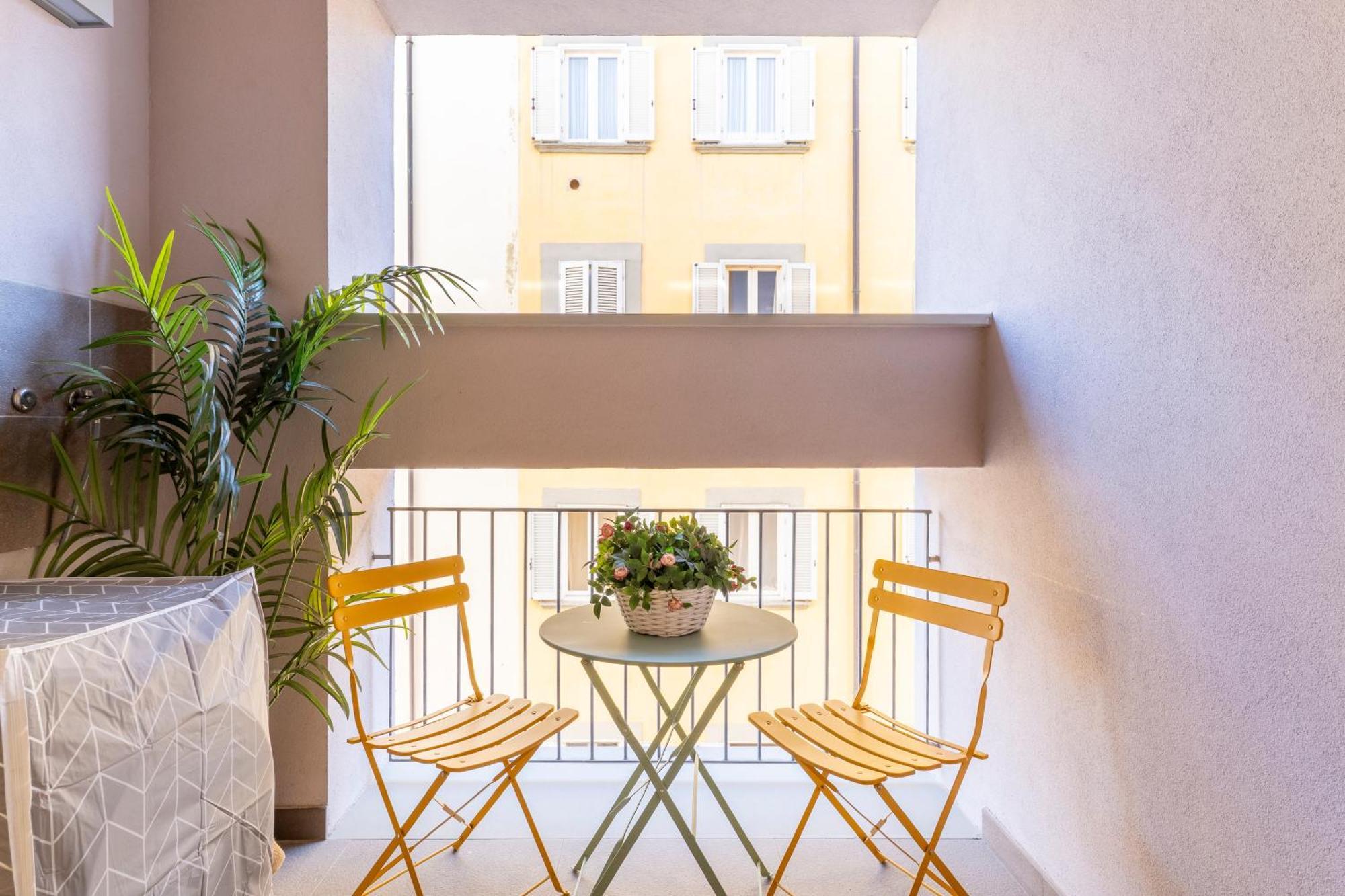 Piazza Cavallotti & Mercato Centrale Apartment! Livorno Eksteriør bilde
